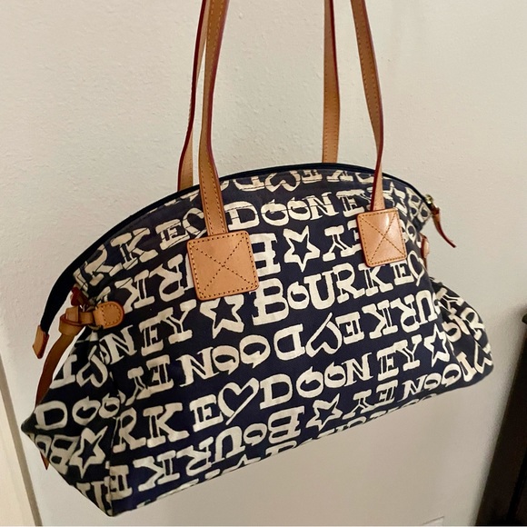 Dooney & Bourke duffle travel bag - Picture 7 of 10